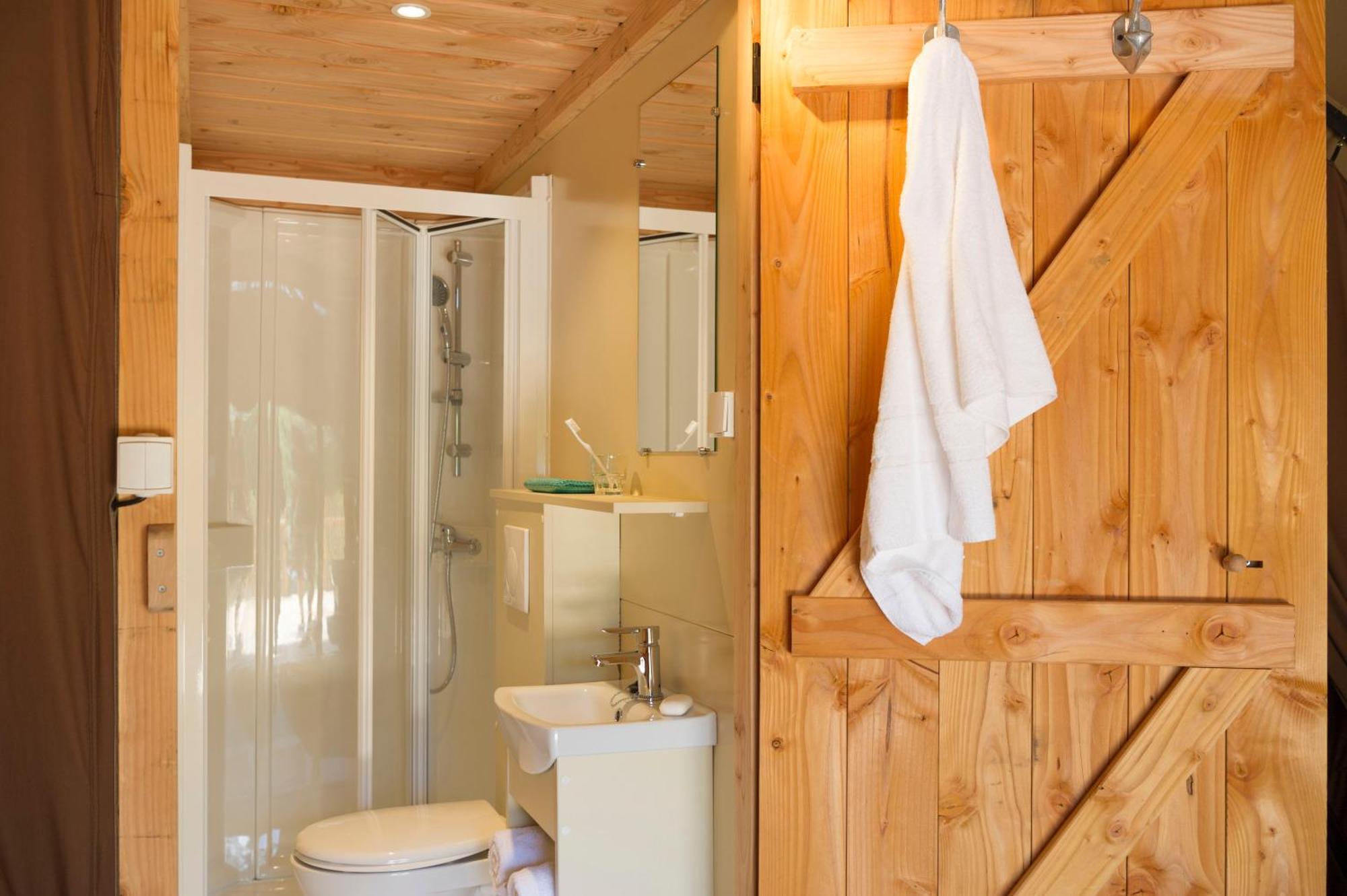 Huttopia Vallouise Room photo